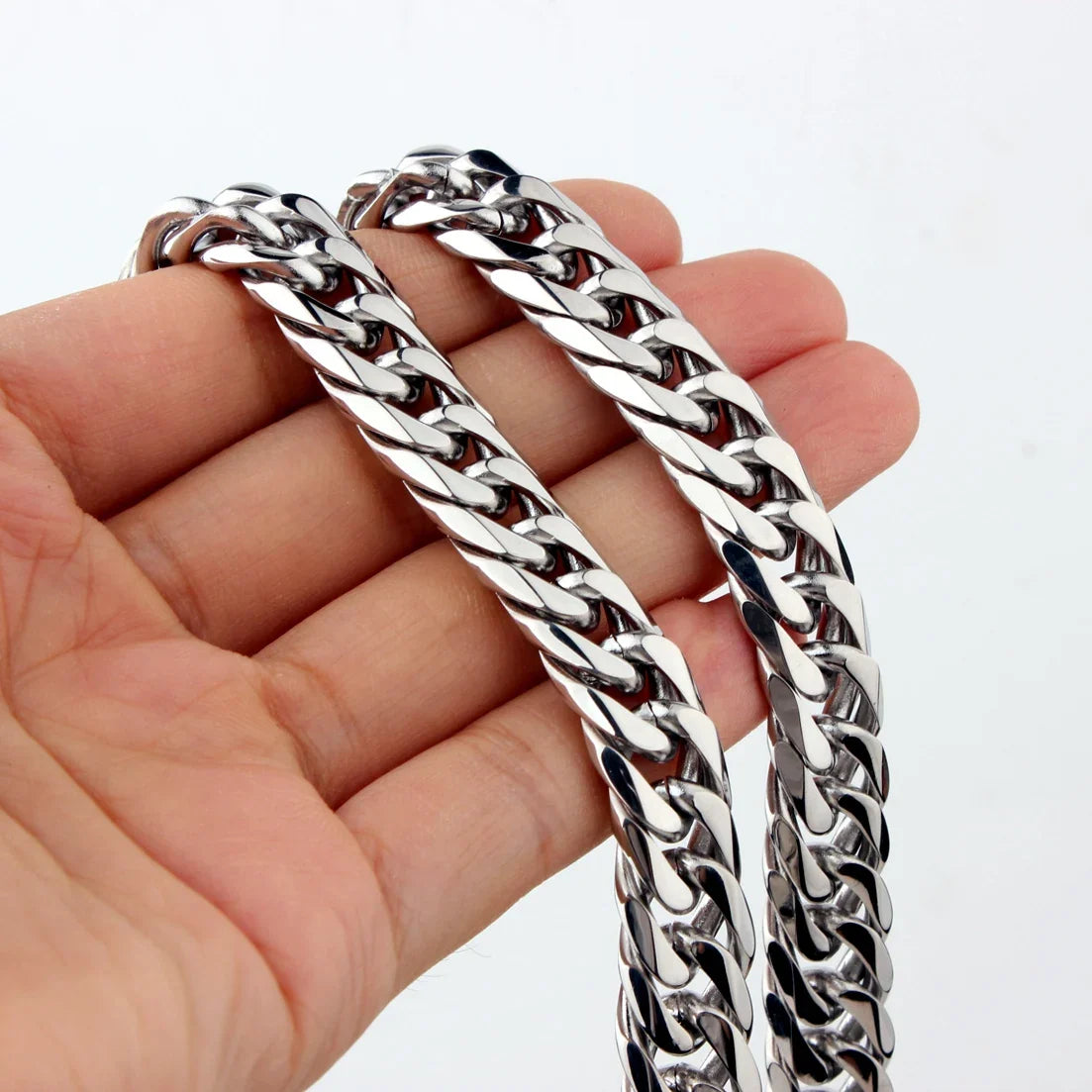 chunky silver necklace