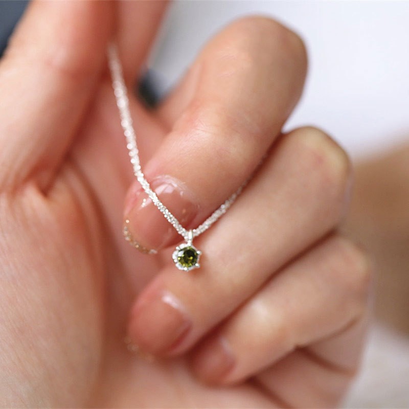 Beaded Pearl-Style Choker Necklace